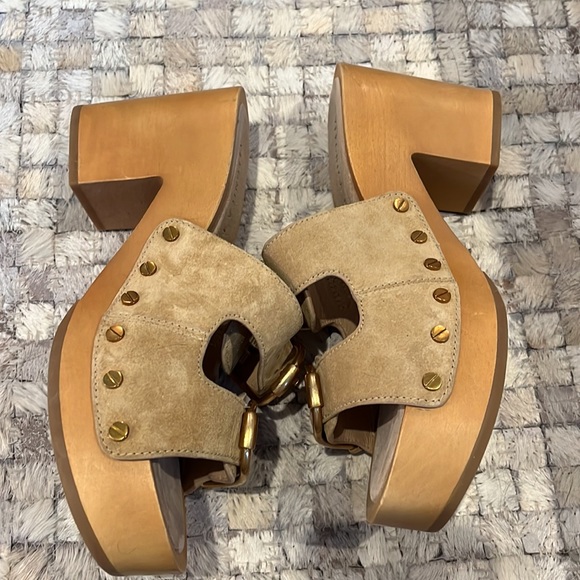 Veronica Beard Halifax clog in color Desert. SOLD OUT ONLINE - Picture 6 of 6